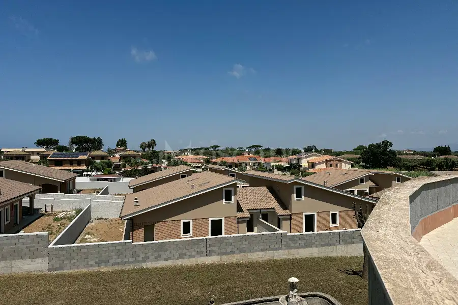 Casa in vendita di 800 mq a €879.000 (rif. 109/2024)