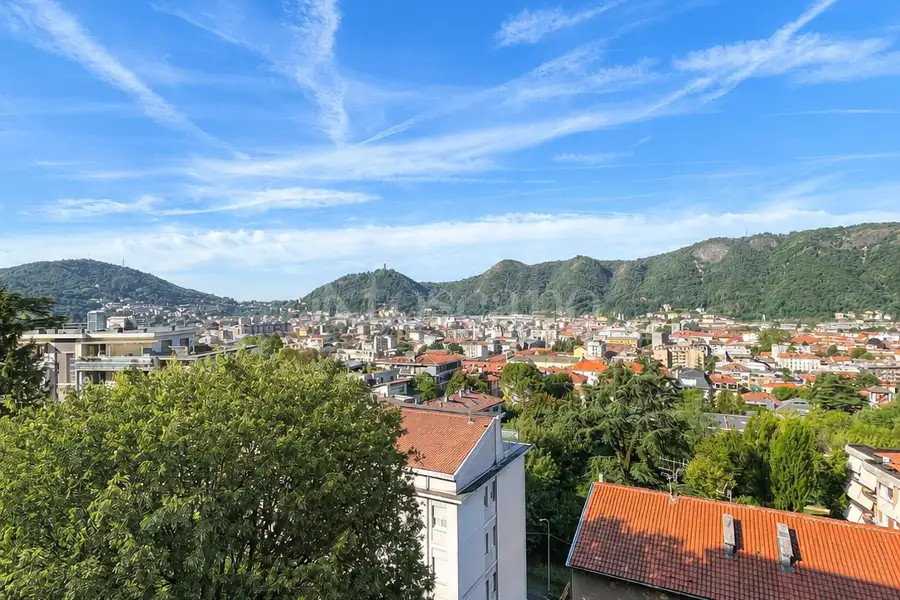 Casa in vendita di 100 mq a €410.000 (rif. 1/2026)