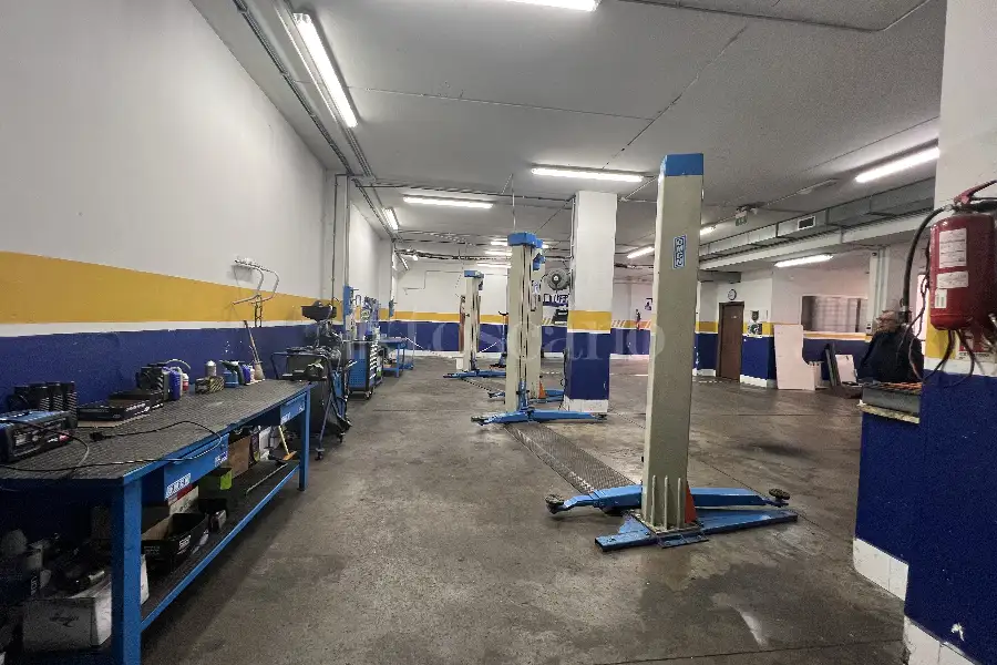 Negozio in affitto di 283 mq a €2.000 (rif. 6/2026)