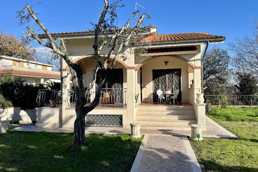 Villa in vendita di 150 mq a €465.000 (rif. 106/2025)