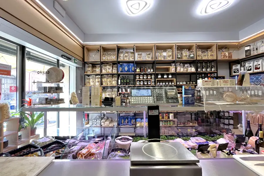 Negozio in vendita di 32 mq a €59.000 (rif. 32/2025)