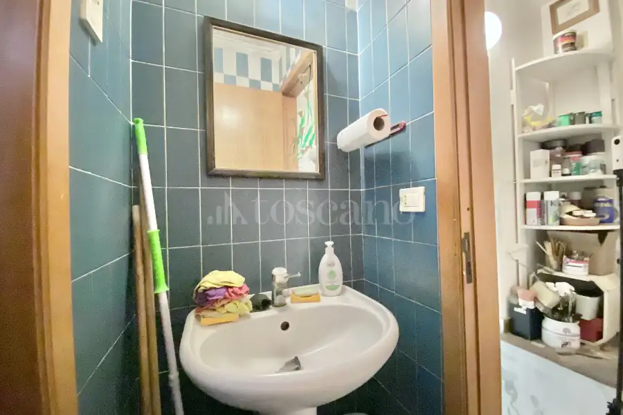 Negozio in vendita di 209 mq a €260.000 (rif. 11/2025)