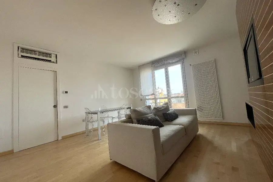 Casa in affitto di 75 mq a €2.250 (rif. 70/2026)