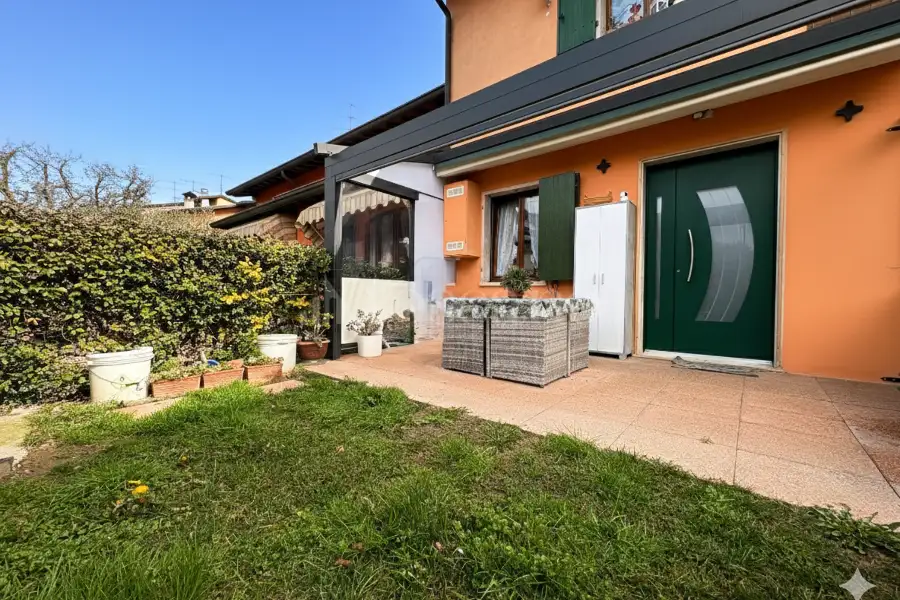 Villa Bifamiliare in vendita di 130 mq a €259.000 (rif. 10/2026)