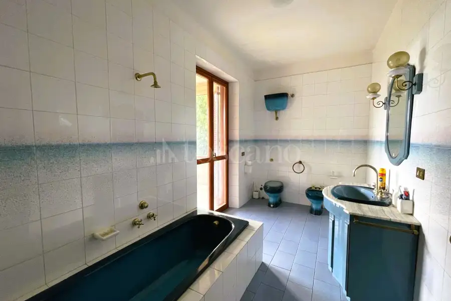 Villa in vendita di 305 mq a €650.000 (rif. 12/2025)