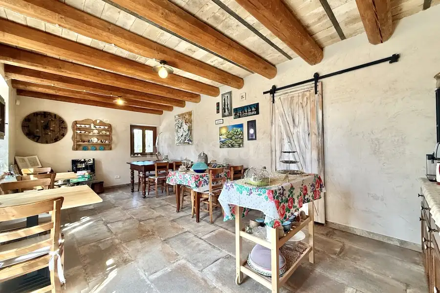 Villa in vendita di 600 mq a €980.000 (rif. 10/2026)