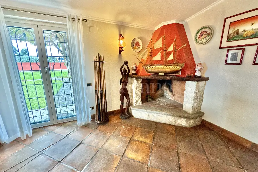 Villa in vendita di 300 mq a €445.000 (rif. 11/2025)