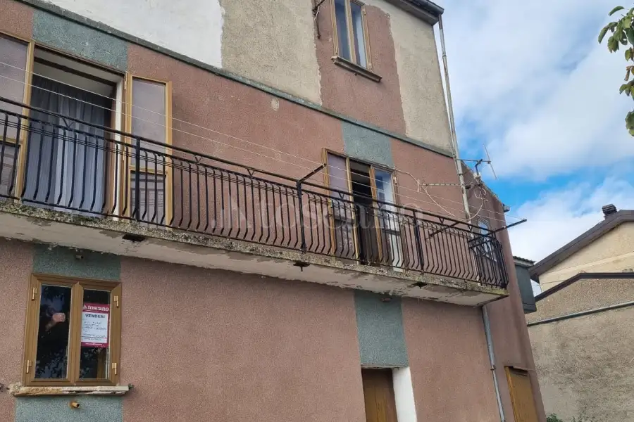 Casa Indipendente in vendita di 60 mq a €16.000 (rif. 17/2025)