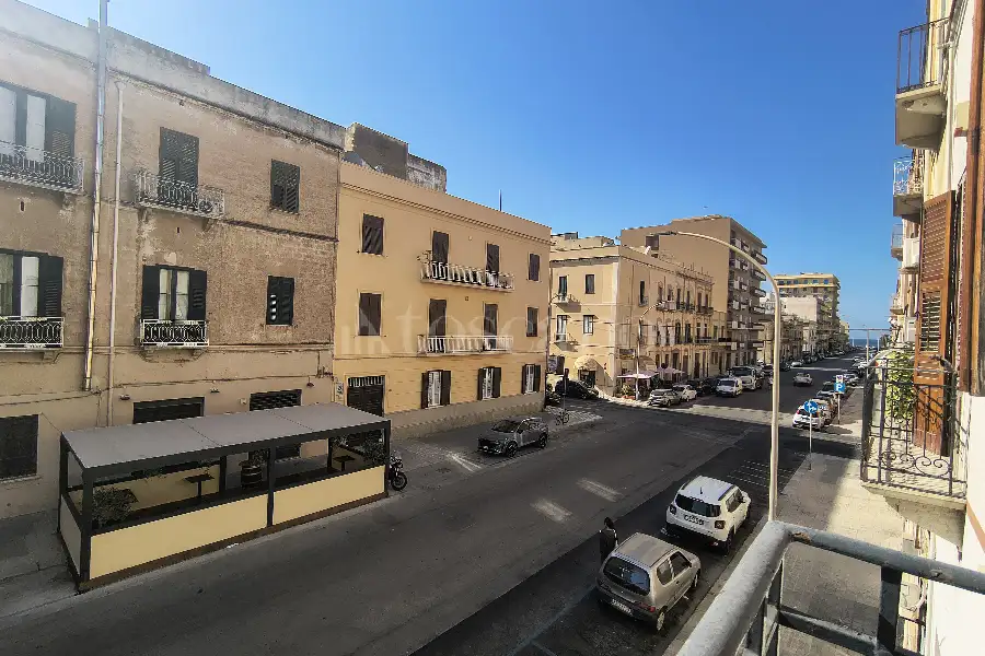 Palazzo in vendita di 585 mq a €338.000 (rif. 51/2026)