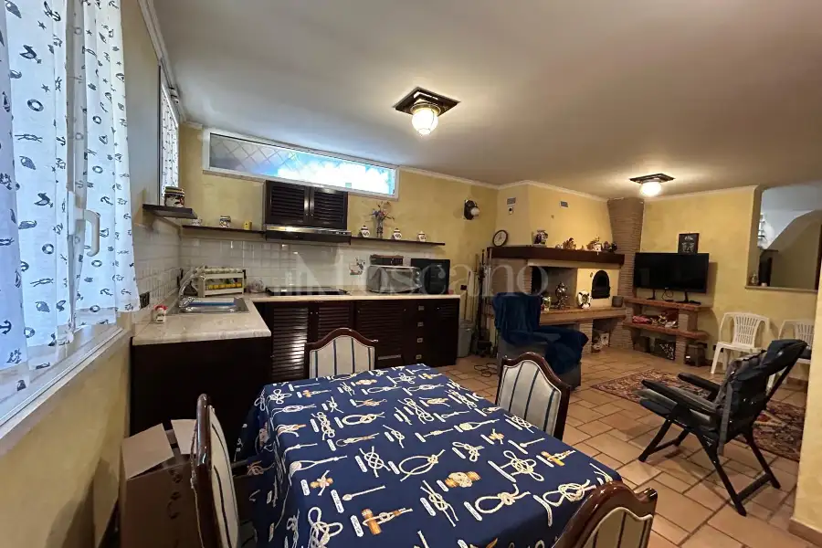 Villa in vendita di 380 mq a €599.000 (rif. 15/2026)