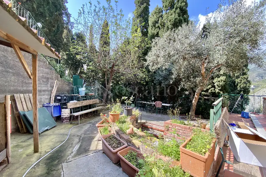 Agriturismo in vendita di 600 mq a €1.750.000 (rif. 13/2026)