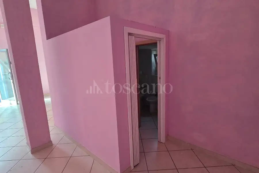 Negozio in vendita di 68 mq a €58.000 (rif. 30/2026)