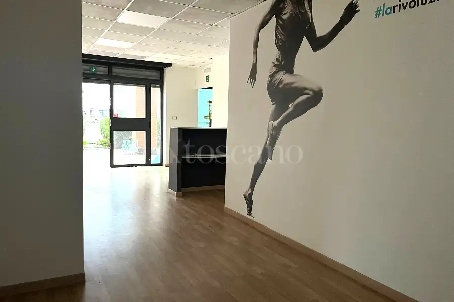 Negozio in vendita di 100 mq a €249.000 (rif. 60/2025)