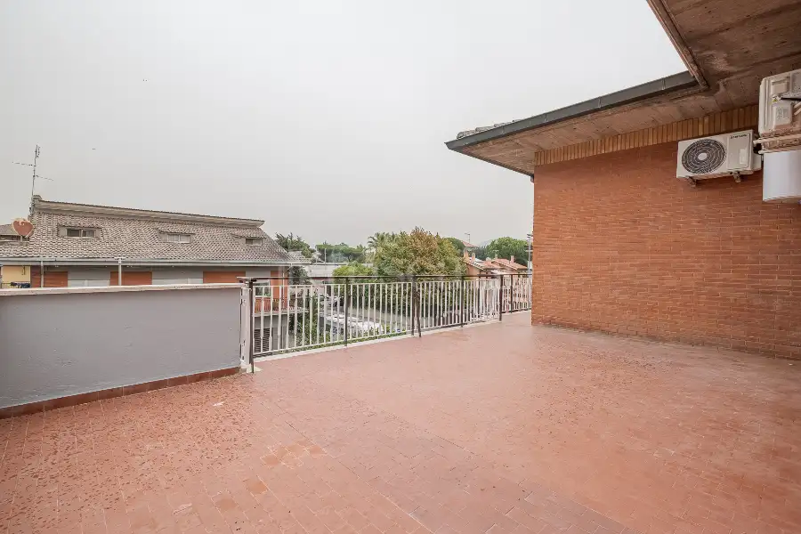 Attico in vendita di 80 mq a €248.000 (rif. 12/2026)
