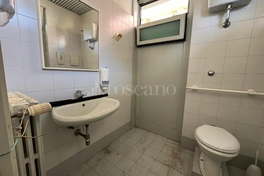 Negozio in vendita di 271 mq a €340.000 (rif. 41/2025)