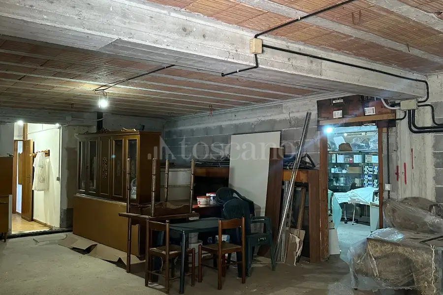 Negozio in vendita di 600 mq a €750.000 (rif. 17/2025)