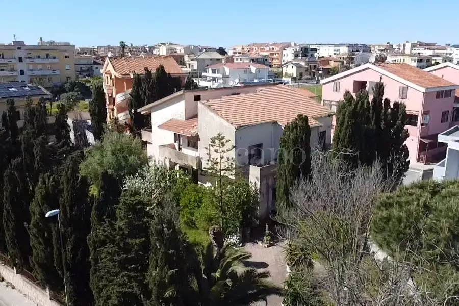 Villa in vendita di 500 mq a €367.000 (rif. 86/2026)