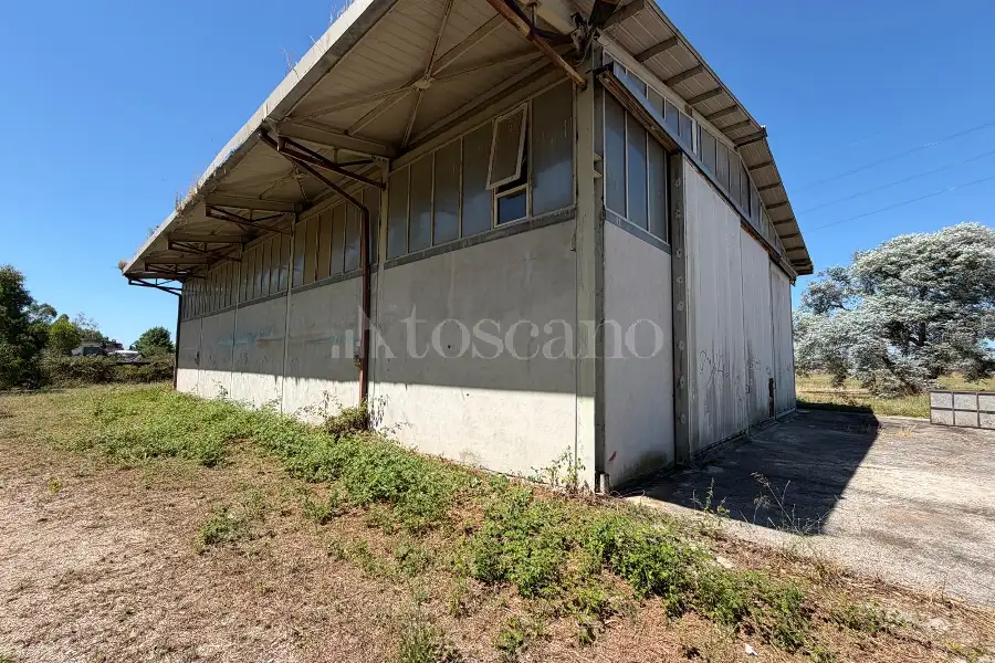 Agricolo in vendita di 30.000 mq a €530.500 (rif. 82/2026)