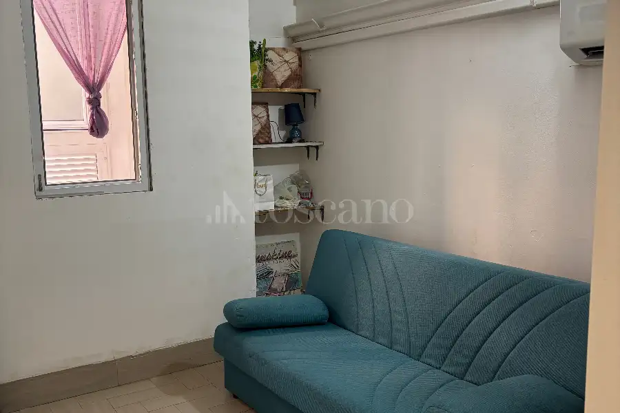 Negozio in affitto di 30 mq a €550 (rif. 13/2026)