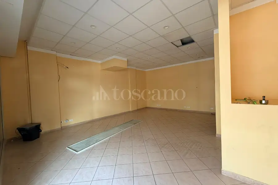 Negozio in vendita di 77 mq a €119.000 (rif. 39/2026)