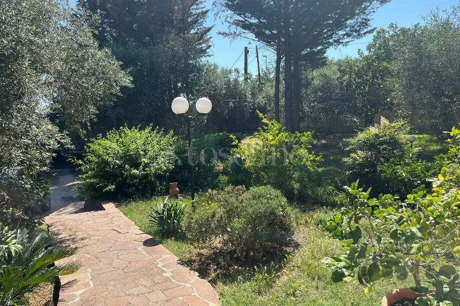 Villa in vendita di 300 mq a €339.000 (rif. 33/2026)