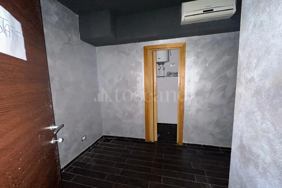 Negozio in vendita di 40 mq a €139.000 (rif. 1/2026)