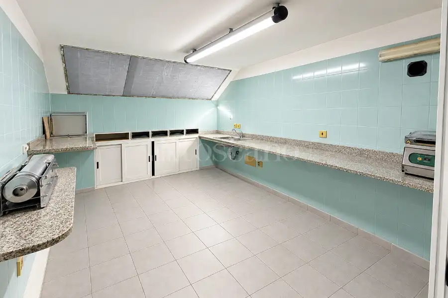 Negozio in vendita di 206 mq a €199.000 (rif. 75/2026)