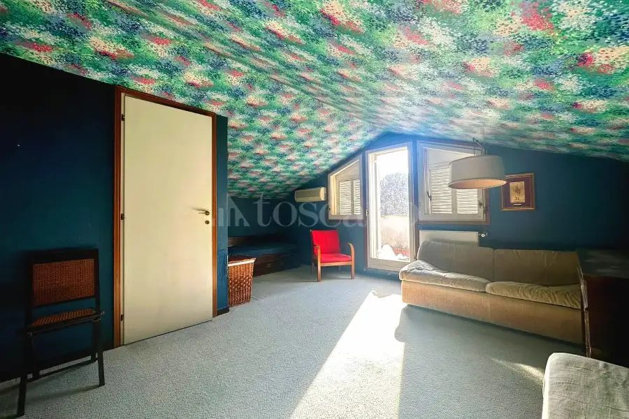 Villa Bifamiliare in vendita di 260 mq a €729.000 (rif. 5/2026)