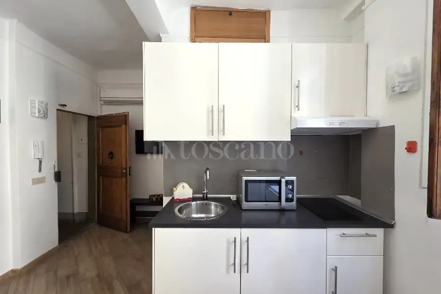 Casa in affitto di 20 mq a €850 (rif. 61/2026)