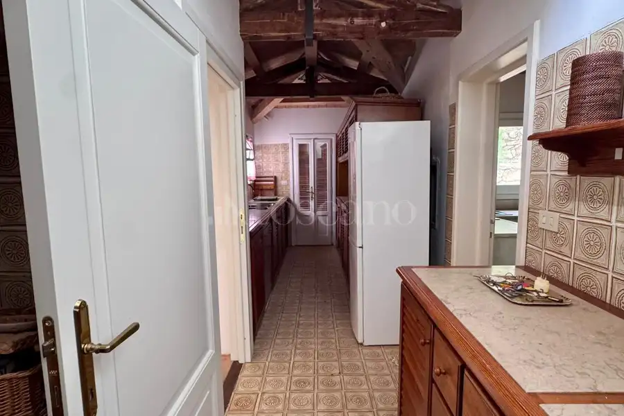 Villa in vendita di 291 mq trattativa riservata (rif. 11/2026)