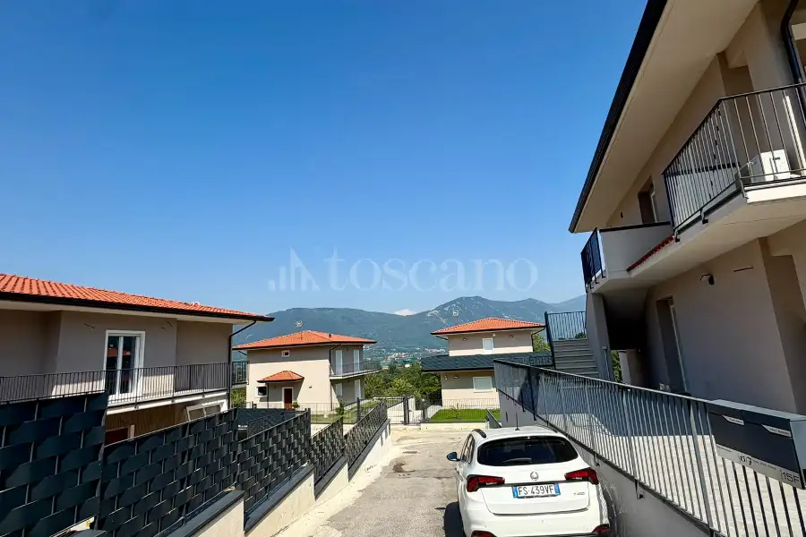 Villa Bifamiliare in vendita di 100 mq a €235.000 (rif. 156/2026)