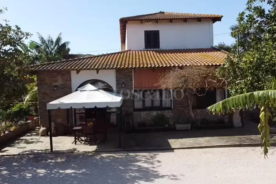 Villa in vendita di 300 mq a €290.000 (rif. 50/2025)