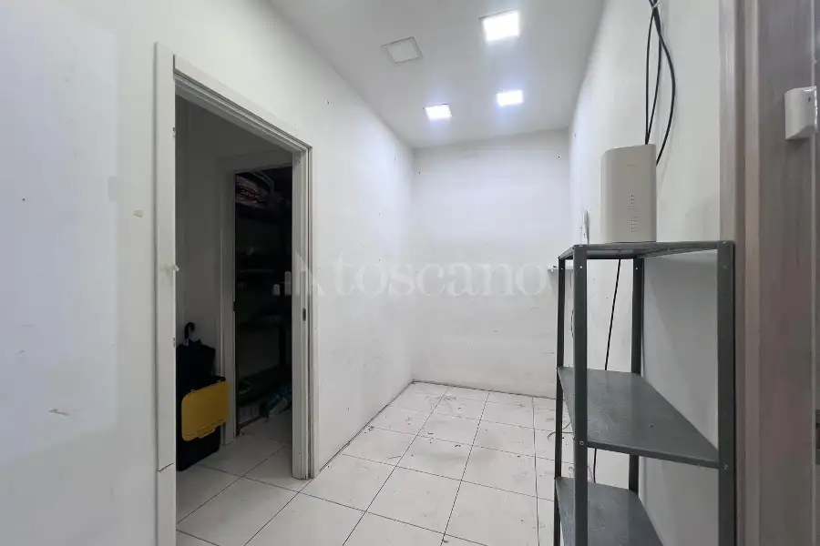 Negozio in affitto di 58 mq a €3.200 (rif. 18/2026)