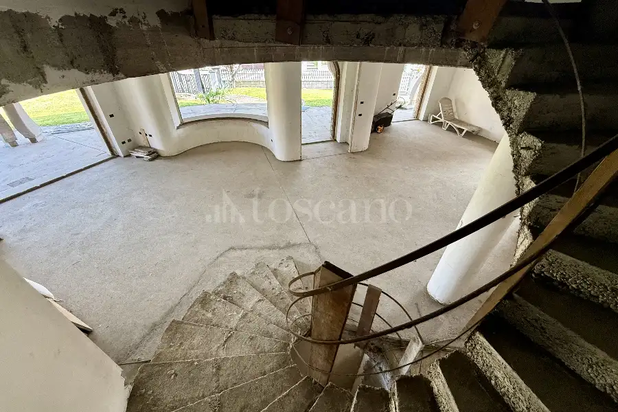 Villa Bifamiliare in vendita di 420 mq trattativa riservata (rif. 17/2026)