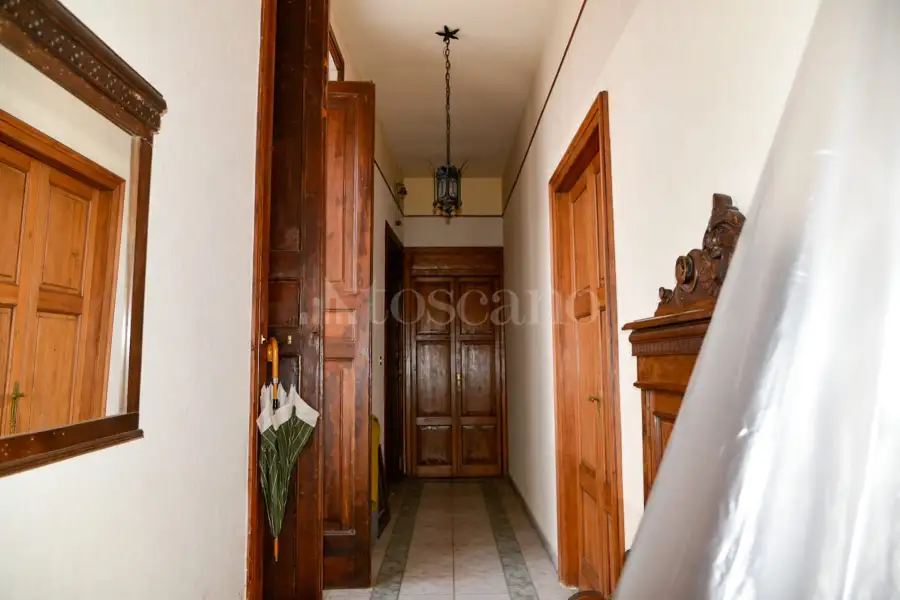 Casa in vendita di 410 mq a €420.000 (rif. 25/2026)