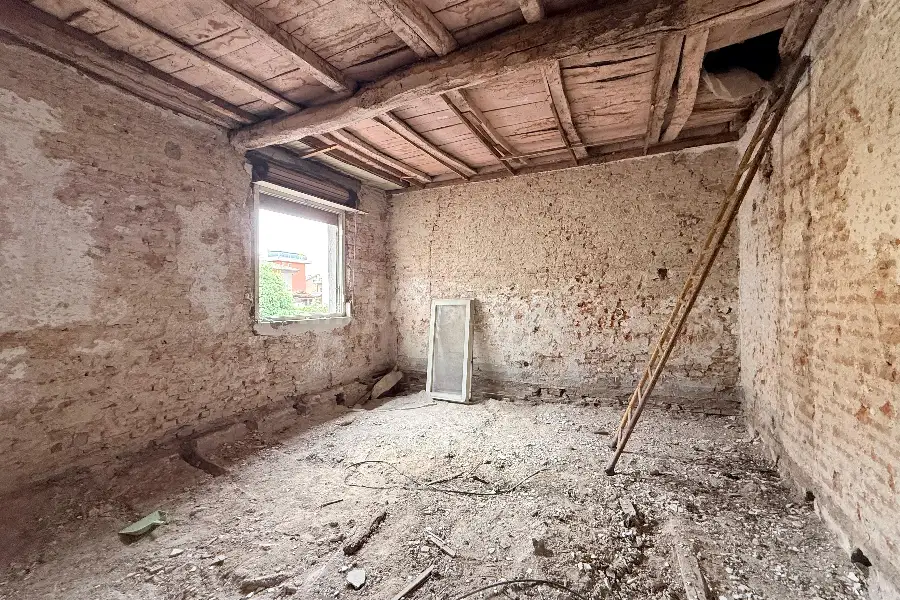 Casa in vendita di 250 mq a €139.000 (rif. 12/2026)
