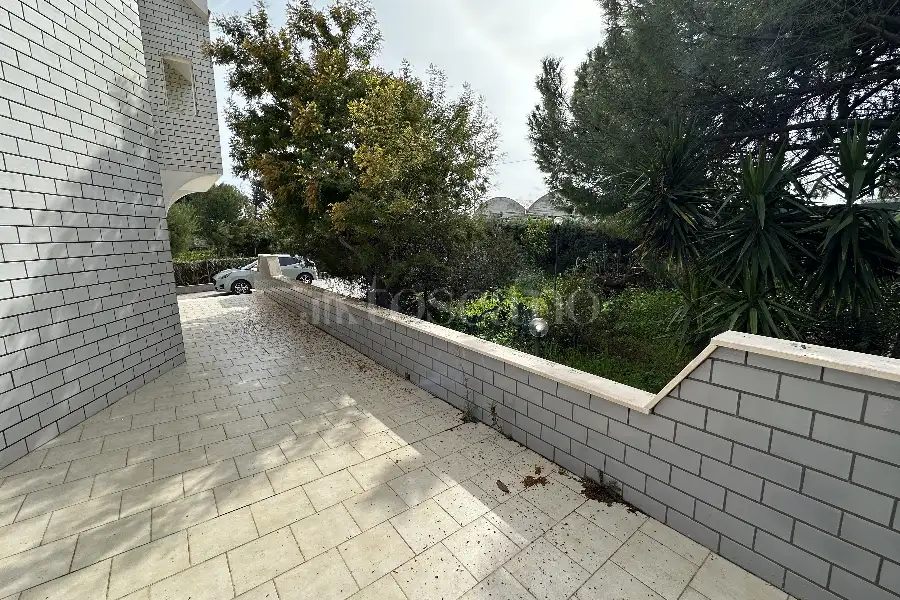 Villa in vendita di 260 mq a €330.000 (rif. 42/2026)