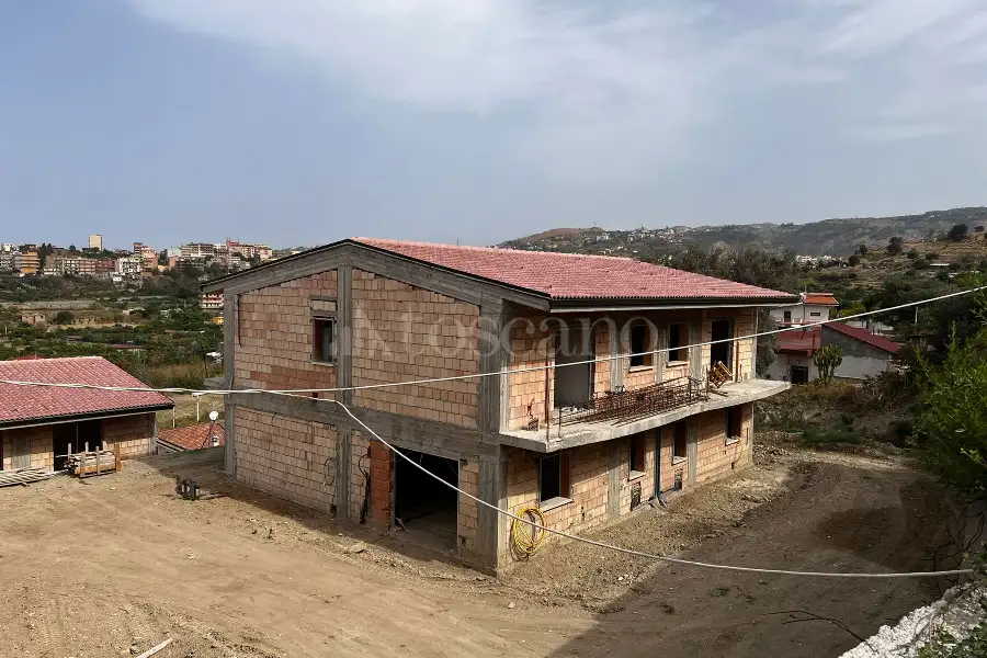 Villa Bifamiliare in vendita di 160 mq a €330.000 (rif. 69/2024)