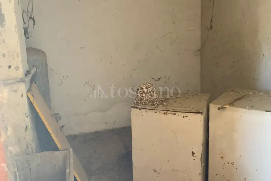 Casa Indipendente in vendita di 160 mq a €25.000 (rif. 3/2026)