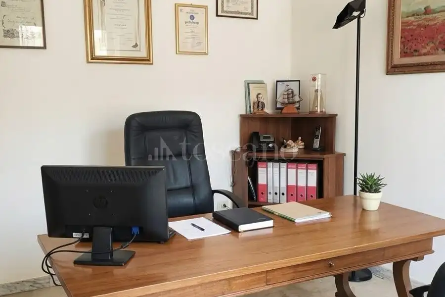 Ufficio in vendita di 79 mq a €215.000 (rif. 44/2026)