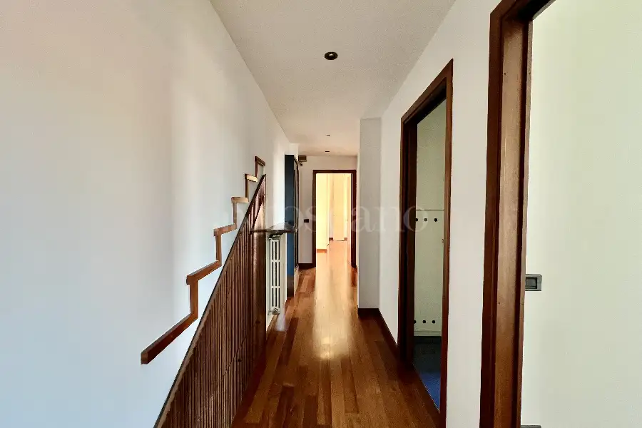 Villa Bifamiliare in vendita di 315 mq a €1.200.000 (rif. 7/2026)