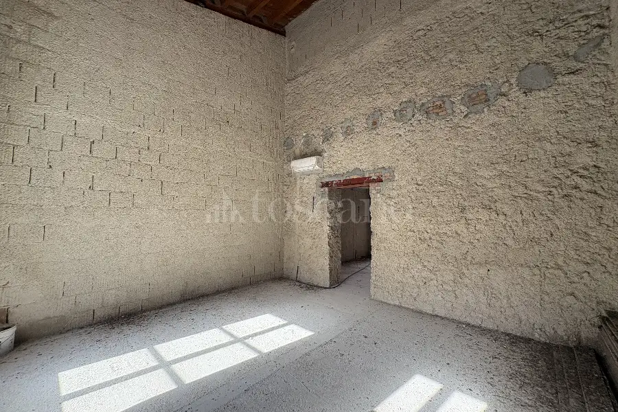 Casa in vendita di 290 mq a €450.000 (rif. 110/2026)