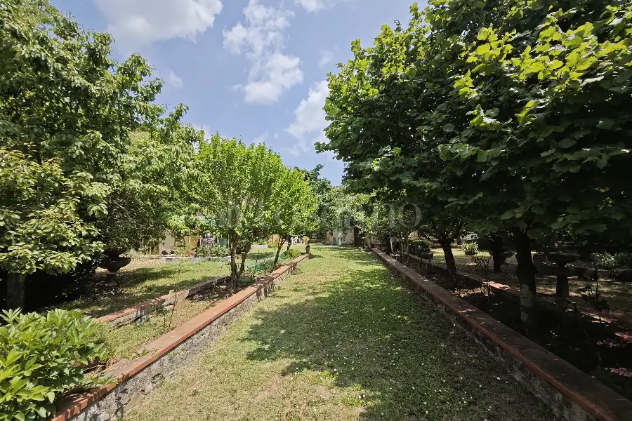 Casale in vendita di 350 mq a €460.000 (rif. 23/2025)