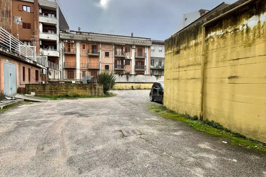 Box in vendita di 18 mq a €20.000 (rif. 73/2026)