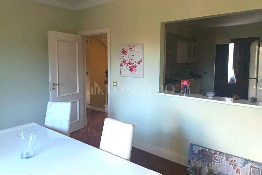 Villa Bifamiliare in vendita di 265 mq a €550.000 (rif. 215/2025)