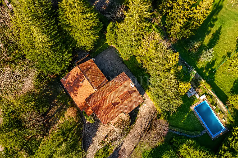 Villa in vendita di 364 mq a €599.000 (rif. 10/2026)