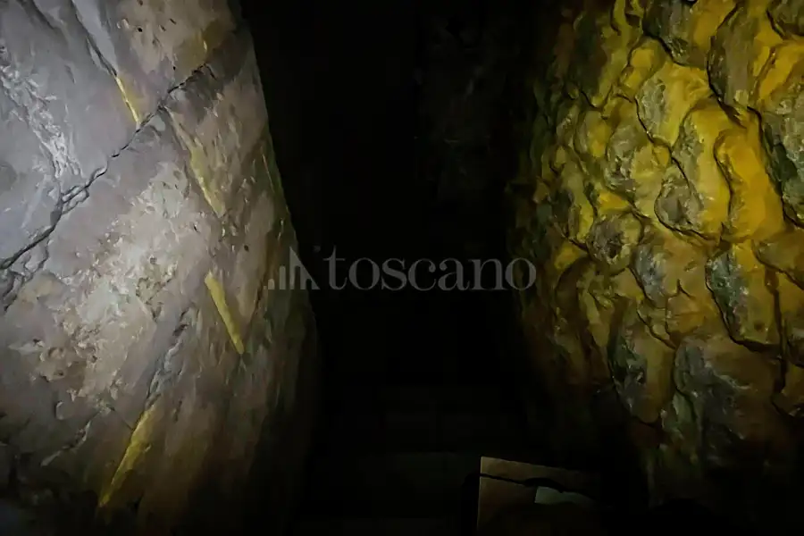Negozio in vendita di 60 mq a €39.000 (rif. 75/2026)