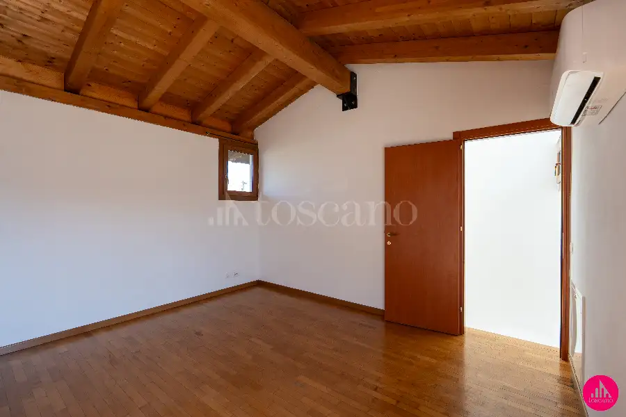 Villino a Schiera in vendita di 150 mq a €240.000 (rif. 72/2026)
