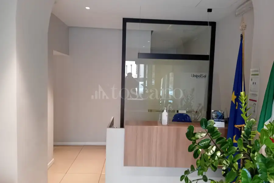Negozio in vendita di 240 mq a €2.390.000 (rif. 9/2023)