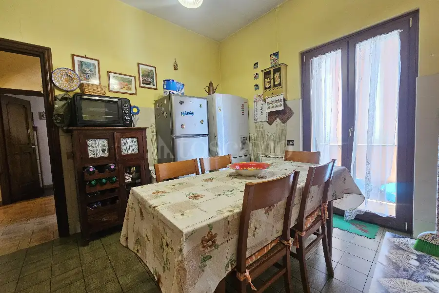 Villa Bifamiliare in vendita di 200 mq a €299.000 (rif. 141/2025)